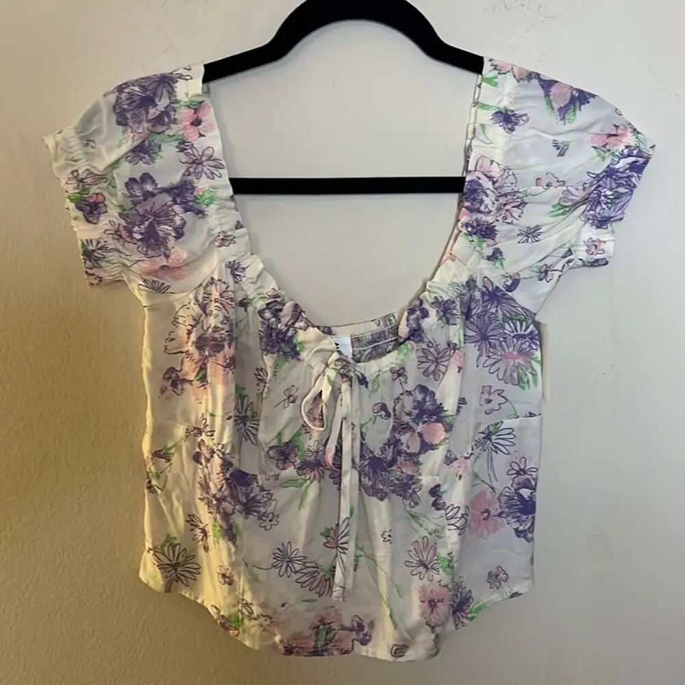 Abound Floral Off the Shoulder Ruffle Crop Top - Picture 2 of 4